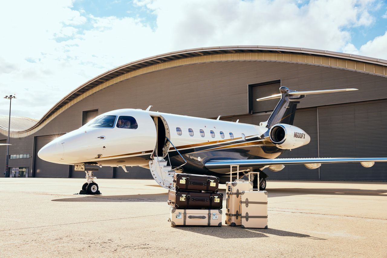 Luxury Yachts & Private Aviation(1)